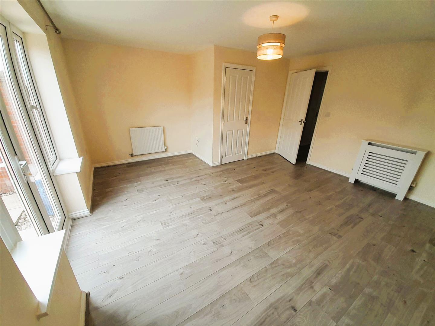 Stryd Bennett, Llanelli, SA15 4DE